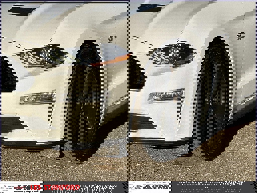 Used 2018 Ford Mustang GT Premium image 9