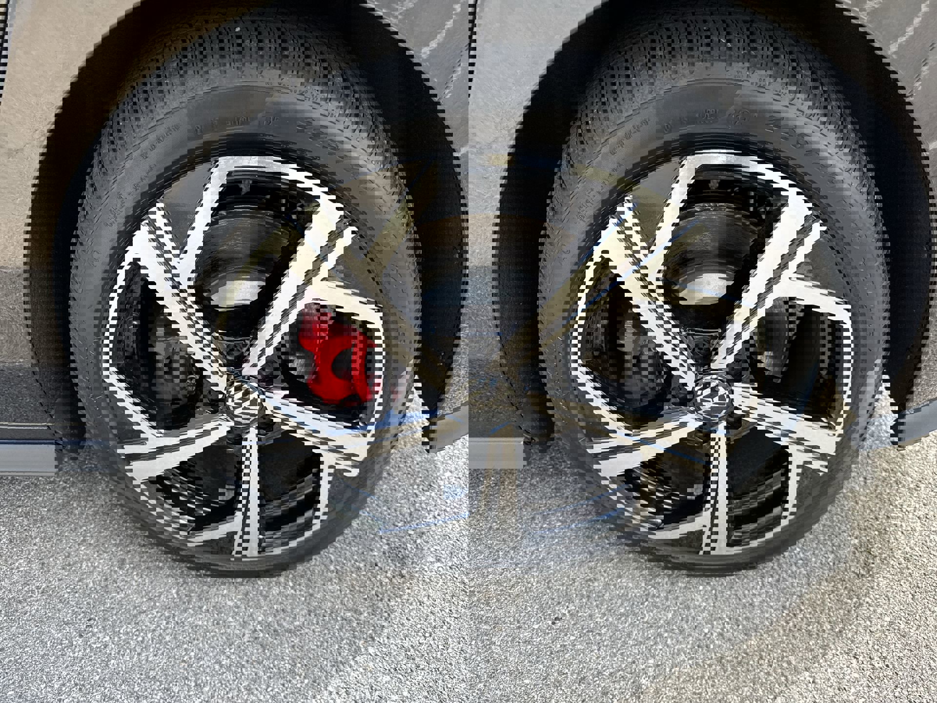 New 2025 Volkswagen GTI SE image 31