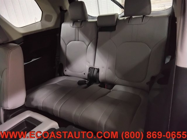 Used 2025 Honda Pilot Touring image 14
