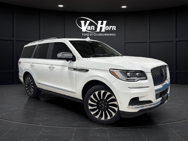 Used 2023 Lincoln Navigator Black Label AWD/4WD image 1
