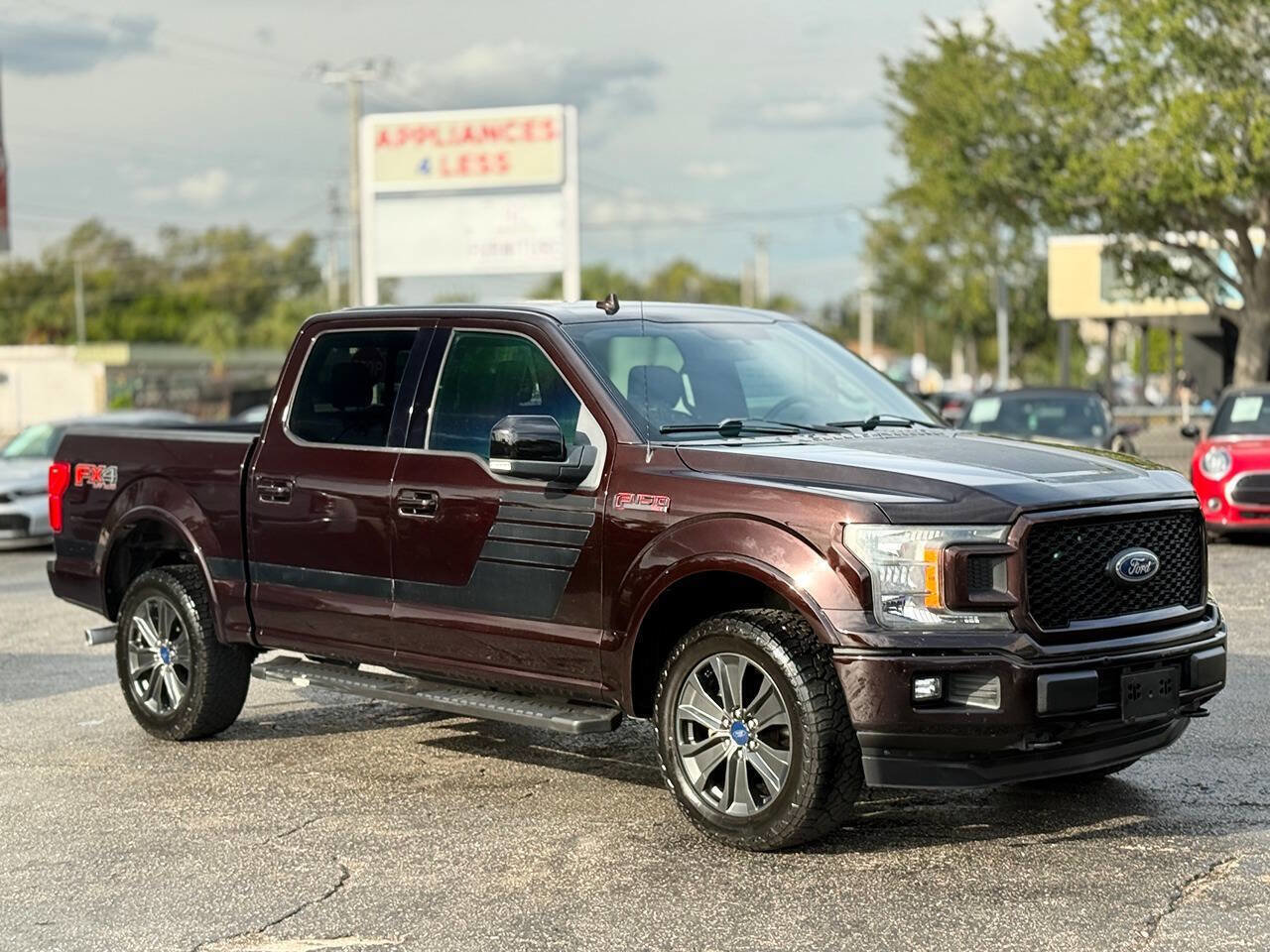 Used 2018 Ford F150 XLT w/ Equipment Group 302A Luxury image 10