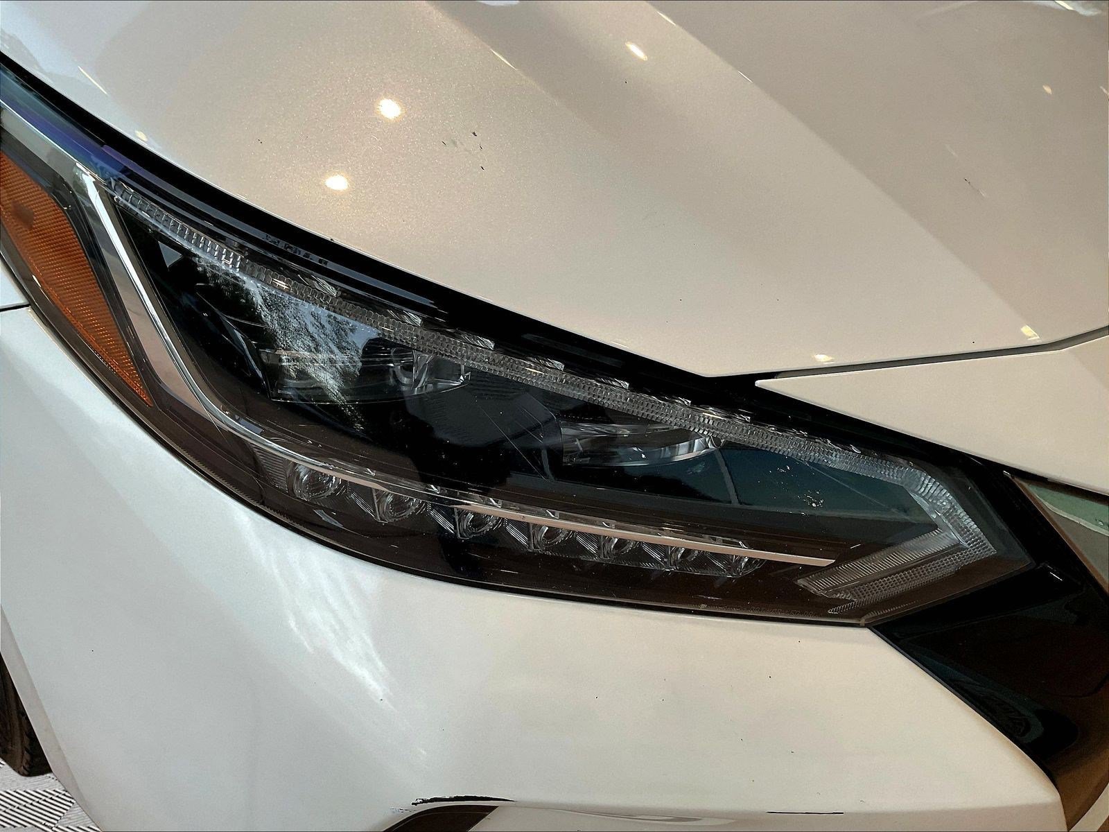 Used 2022 Nissan Sentra SR w/ SR Premium Package FWD image 29