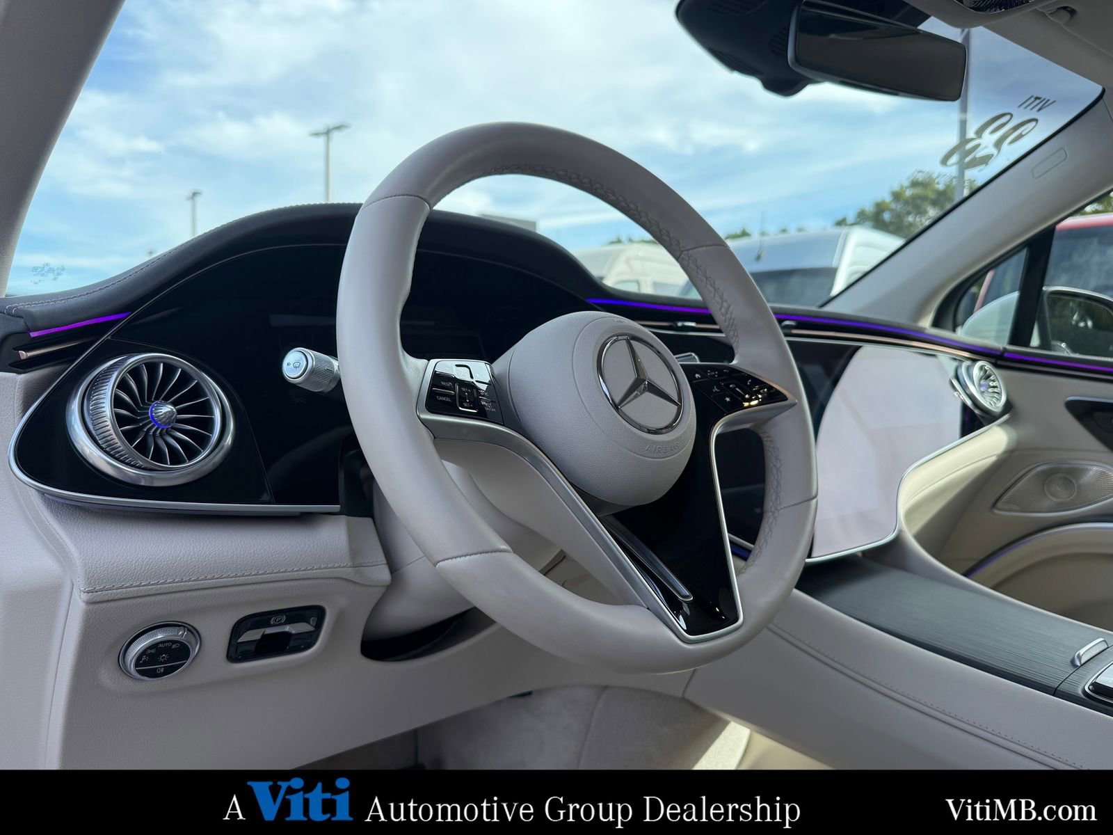 Certified 2023 Mercedes-Benz EQS 580 4MATIC SUV image 17