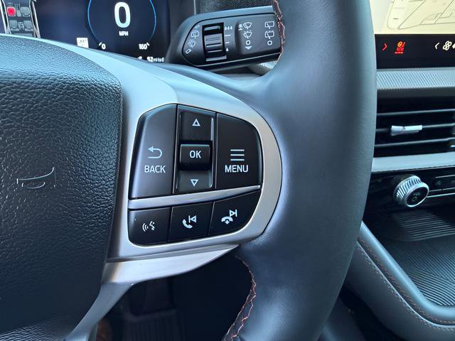 Used 2025 Ford Explorer Active w/ Active Comfort Package AWD/4WD image 20