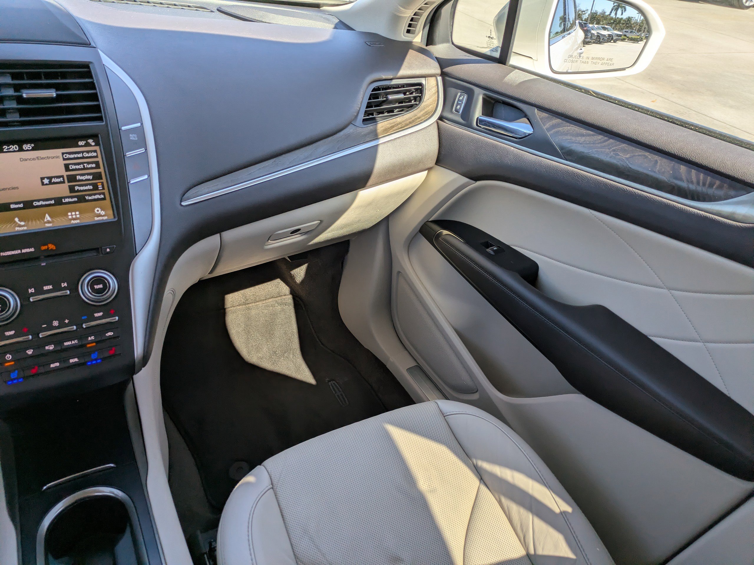 Used 2018 Lincoln MKC Reserve w/ Lincoln MKC Climate Package image 13