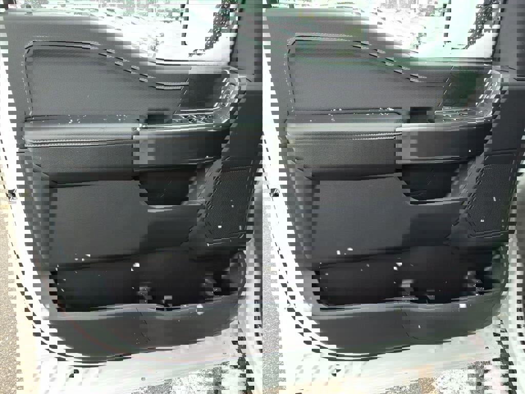 Certified 2022 Ford F150 XLT w/ Equipment Group 302A High image 14