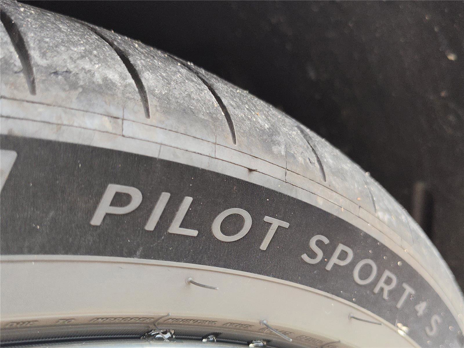 Used 2025 Mercedes-Benz E 53 AMG e 4MATIC Sedan image 11