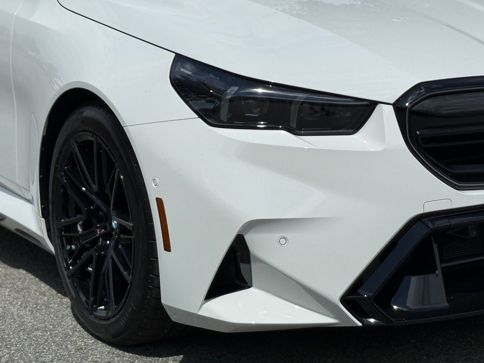 New 2026 BMW M5 w/ Executive Package image 14