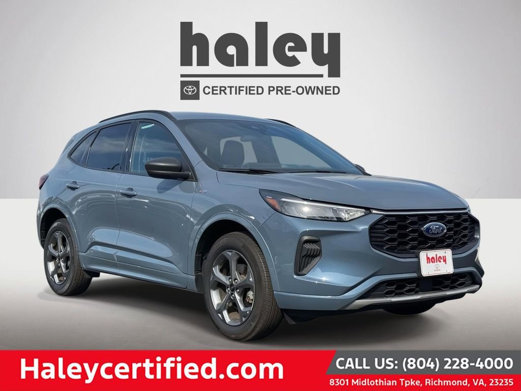 Used 2024 Ford Escape ST-Line w/ Tech Pack #1 AWD/4WD image 1