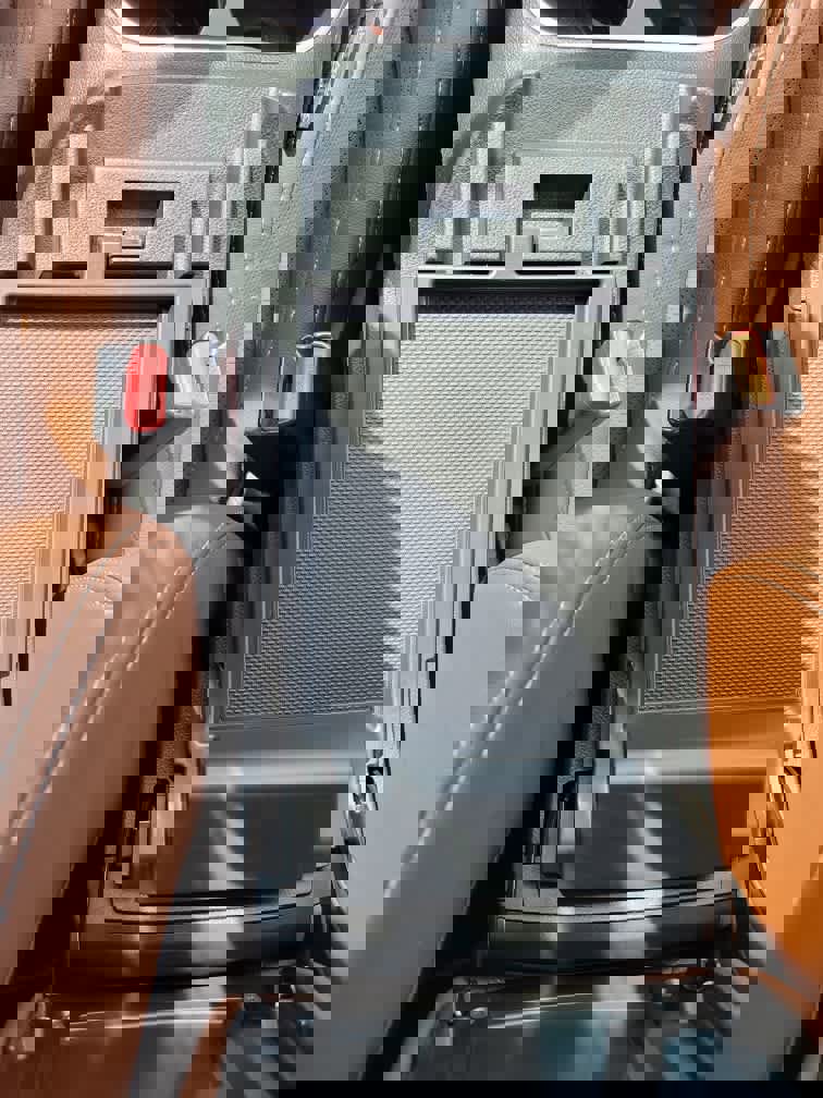 Used 2022 Subaru Outback Touring XT image 21