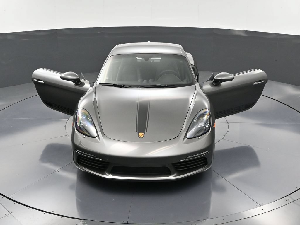 New 2025 Porsche 718 Cayman RWD image 30