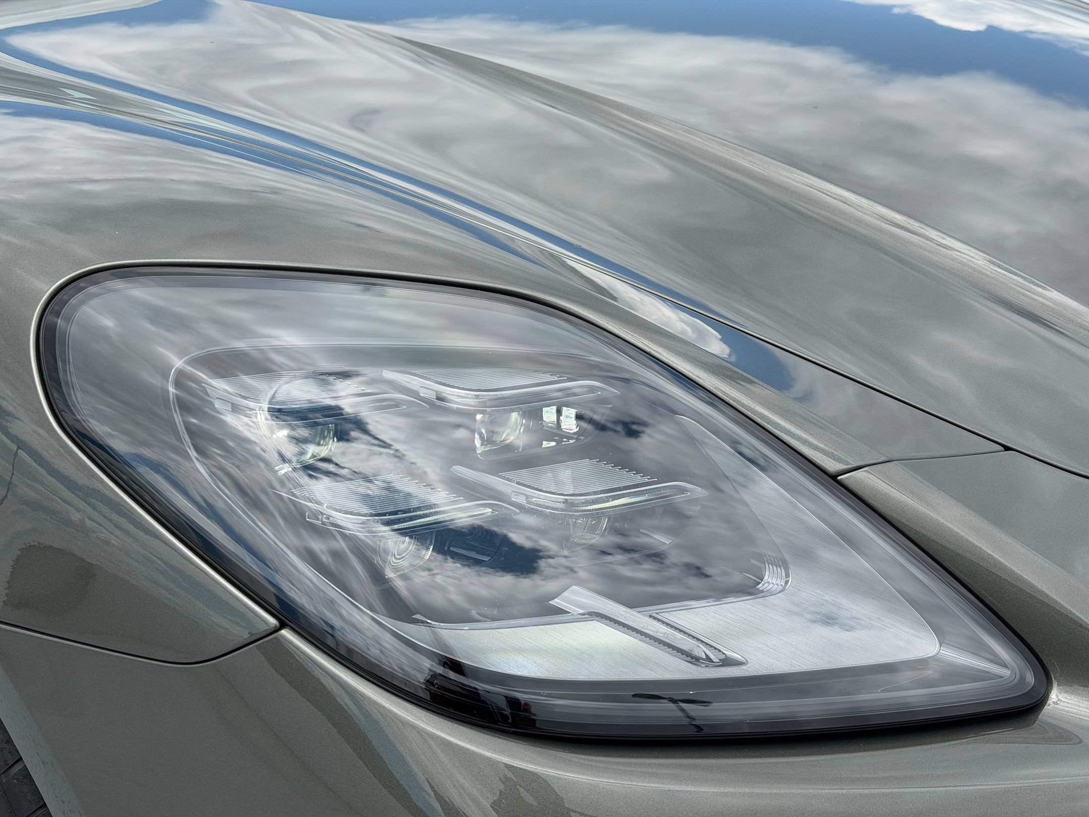 New 2026 Porsche Panamera 4 AWD/4WD image 12