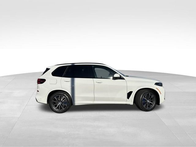 New 2026 BMW X5 xDrive50e AWD/4WD image 10