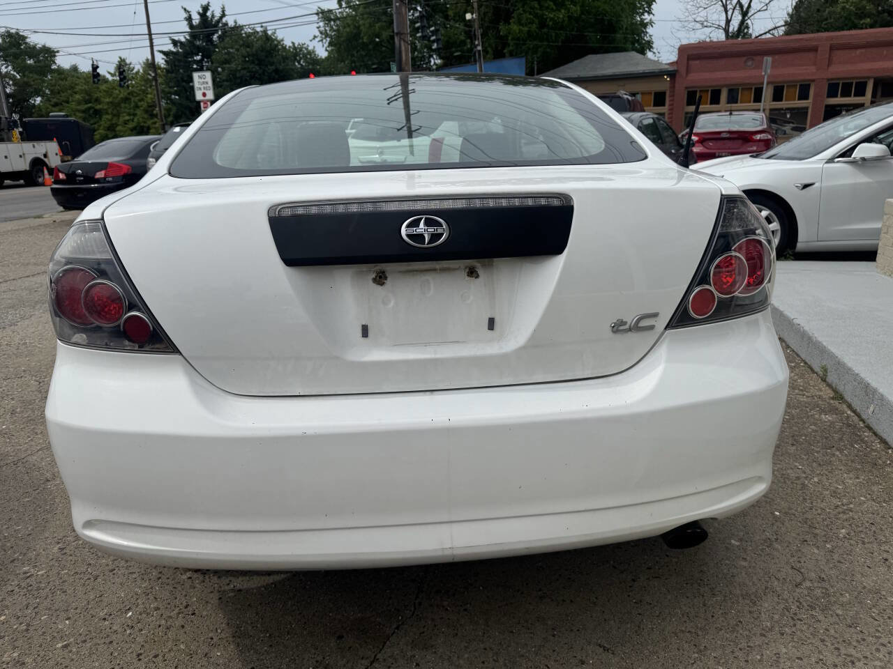 Used 2009 Scion tC FWD image 5