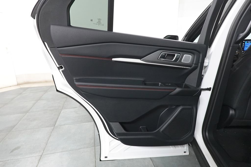 New 2026 Ford Explorer ST image 26