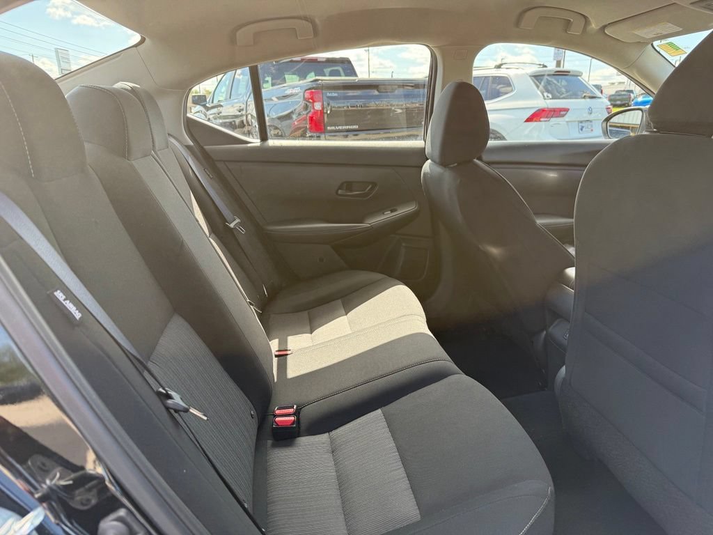 Used 2025 Nissan Sentra SV FWD image 31