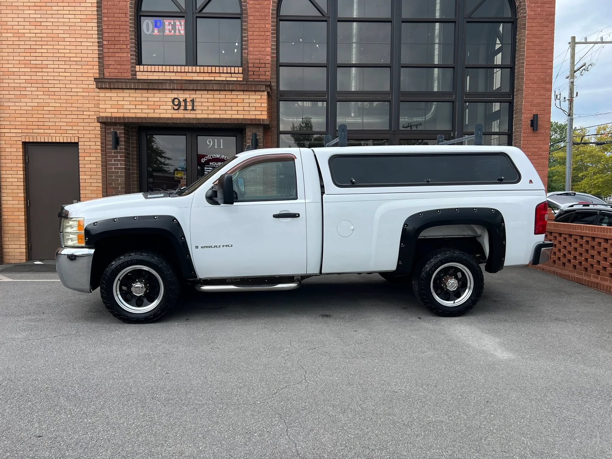Used 2007 Chevrolet Silverado 2500 W/T RWD image 4
