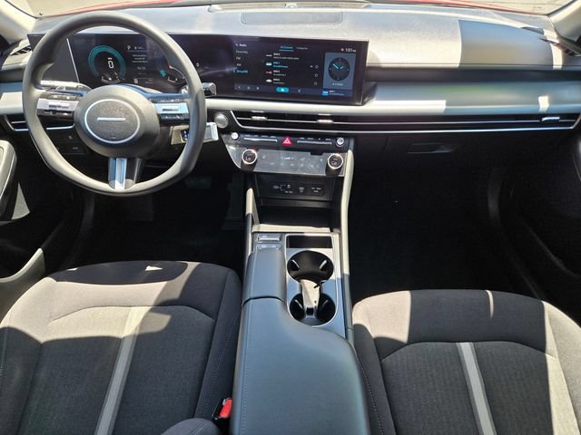Used 2025 Hyundai Sonata SEL FWD image 12