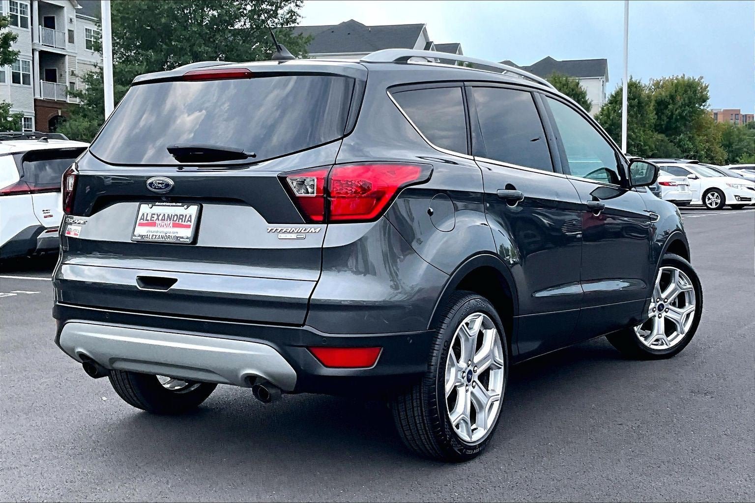 Used 2019 Ford Escape Titanium AWD/4WD image 12