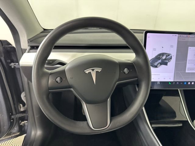 Used 2021 Tesla Model Y Long Range image 14