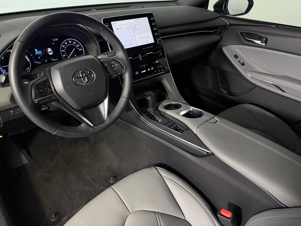 Used 2021 Toyota Avalon XLE w/ Carpet Mat Package (TMS) FWD image 22