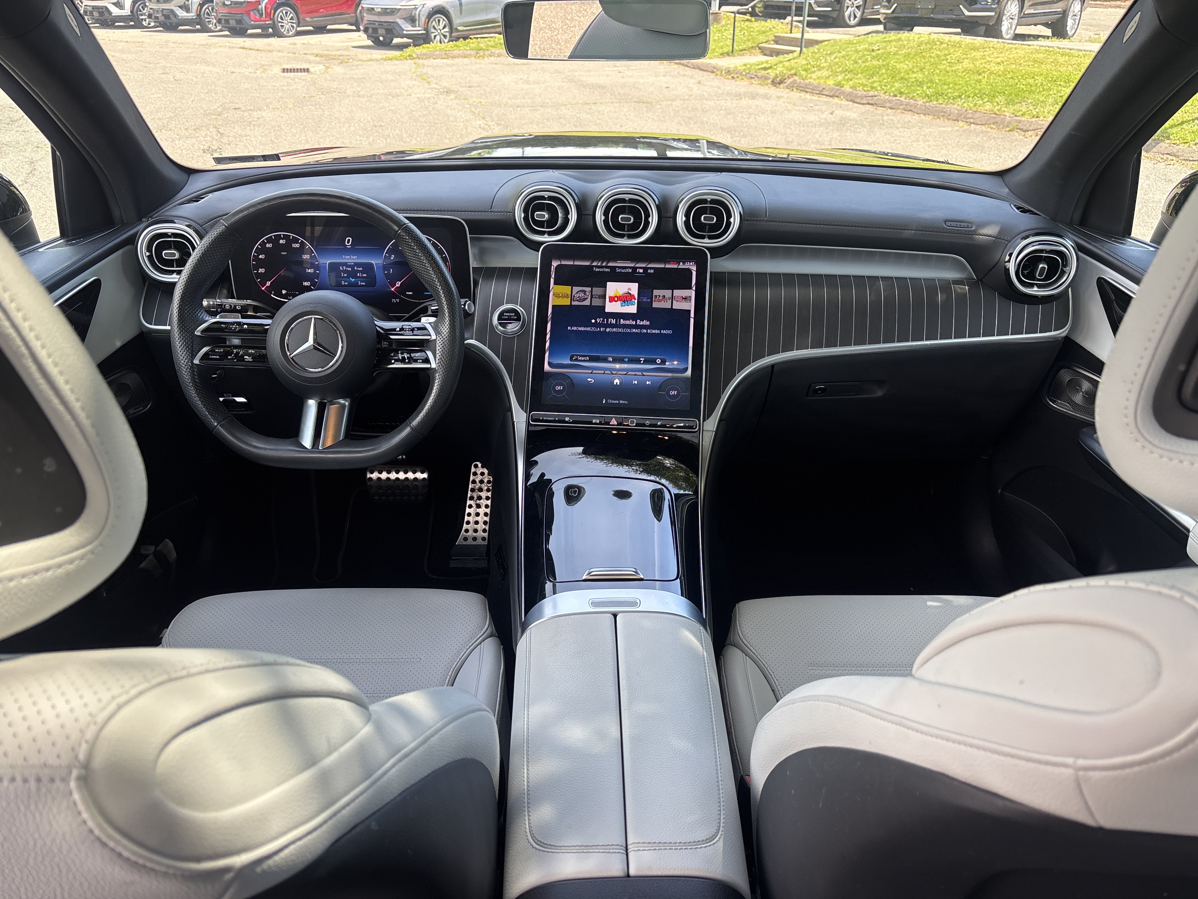 Used 2023 Mercedes-Benz GLC 300 4MATIC image 31