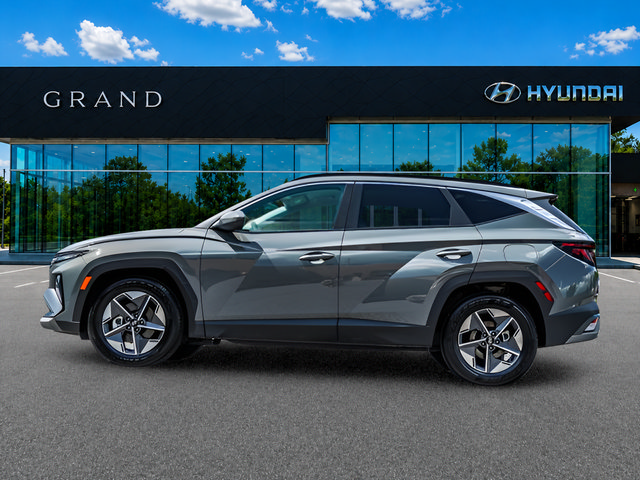 Used 2025 Hyundai Tucson SEL FWD image 3