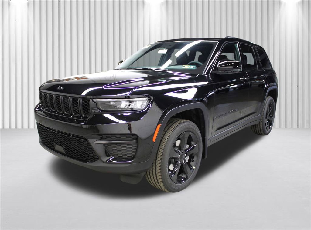 New 2025 Jeep Grand Cherokee Altitude image 8