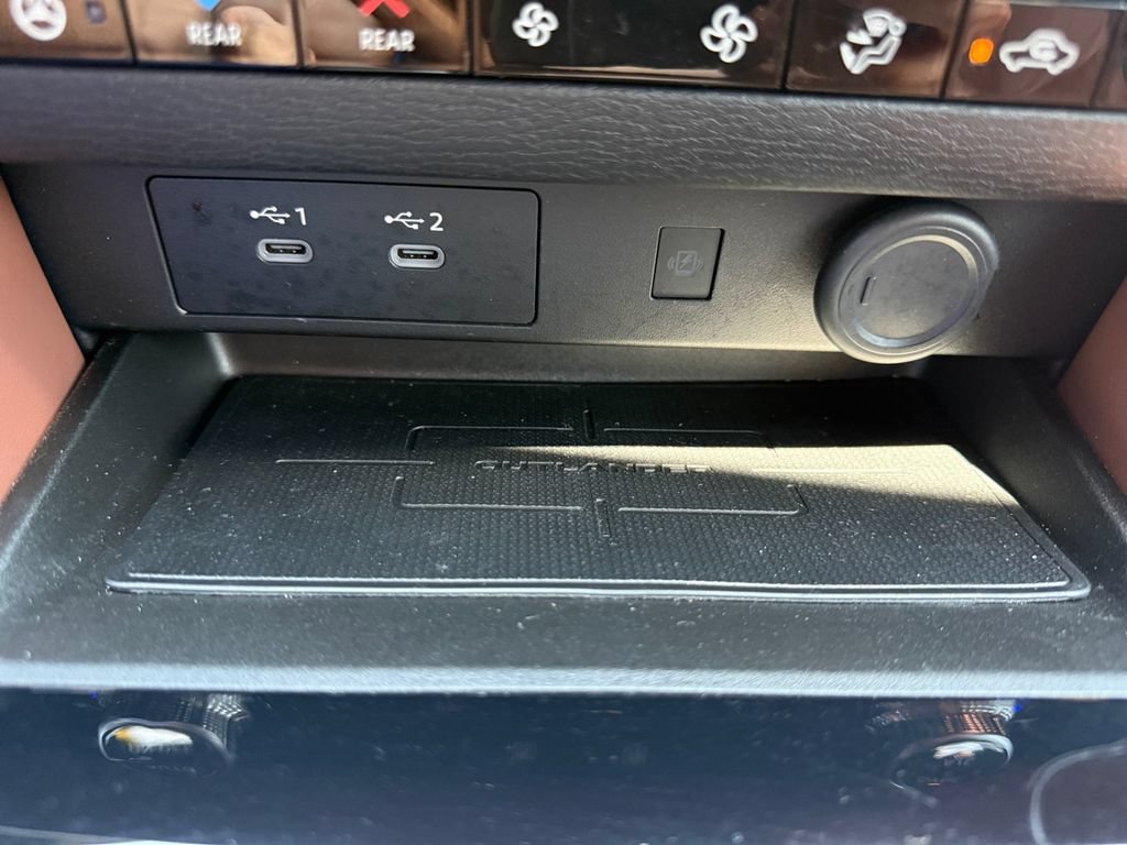 Used 2025 Mitsubishi Outlander SEL FWD image 18
