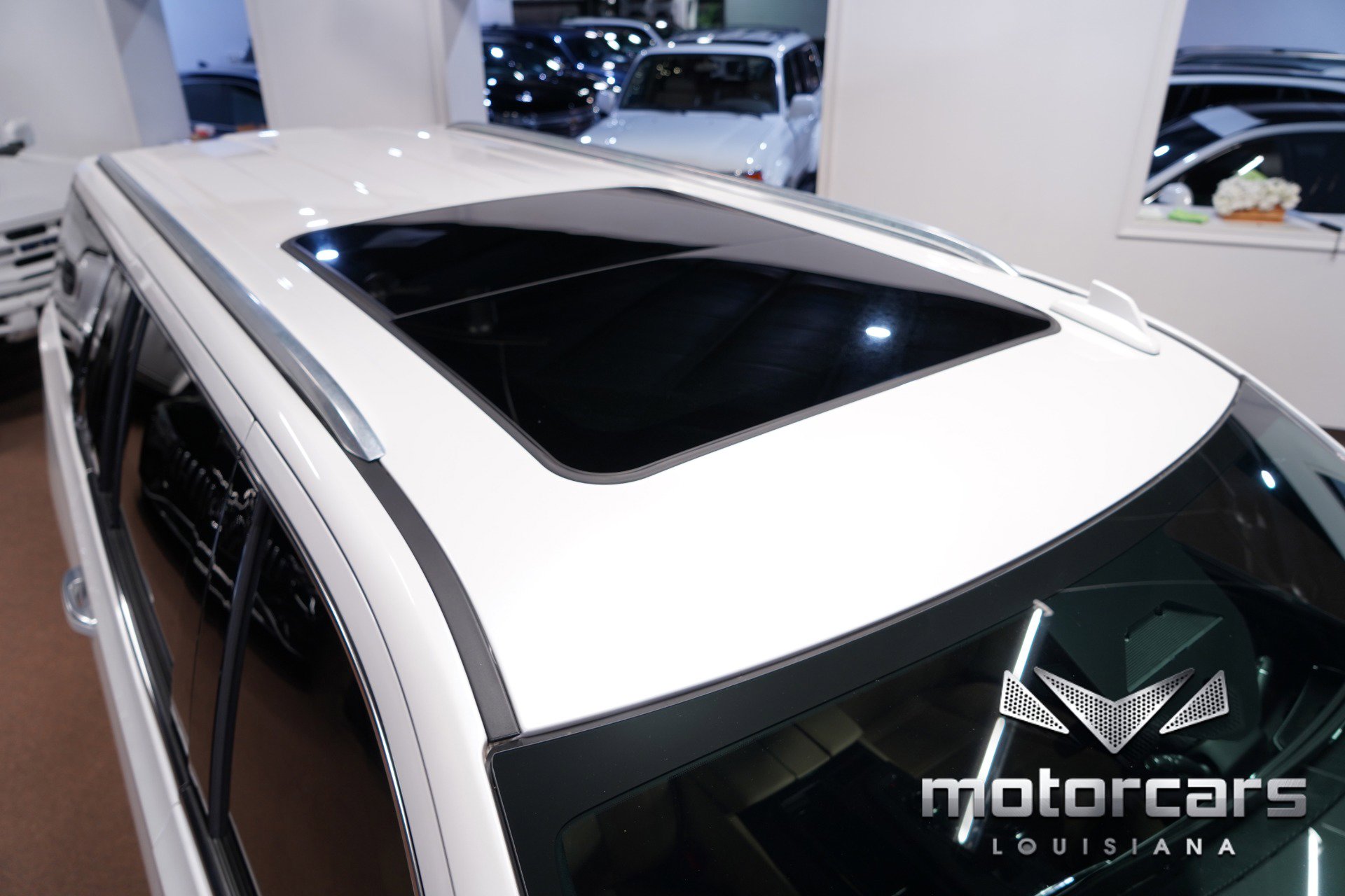 Used 2022 Cadillac Escalade ESV Premium Luxury image 15