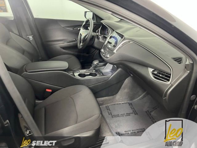 Used 2025 Chevrolet Malibu LS FWD image 46