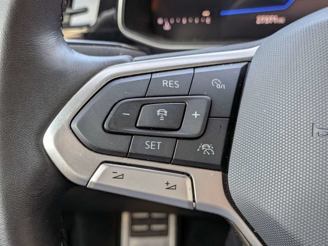 Certified 2025 Volkswagen Jetta Sport FWD image 25