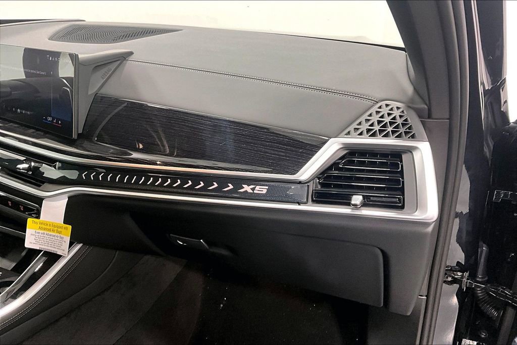 New 2026 BMW X5 xDrive40i w/ M Sport Package image 9