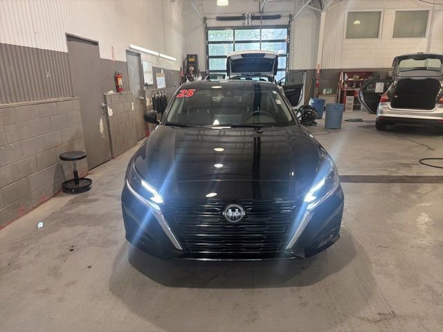 Certified 2025 Nissan Altima 2.5 SL AWD/4WD image 8