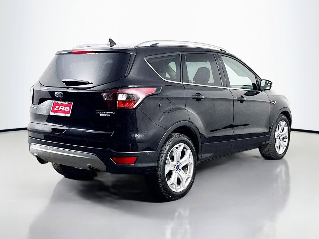 Used 2019 Ford Escape Titanium AWD/4WD image 5