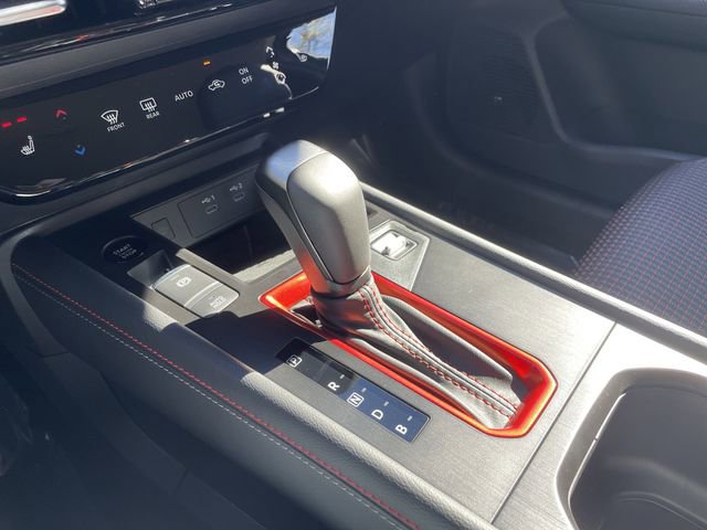 New 2026 Nissan Kicks SR w/ Cold Weather Package image 26