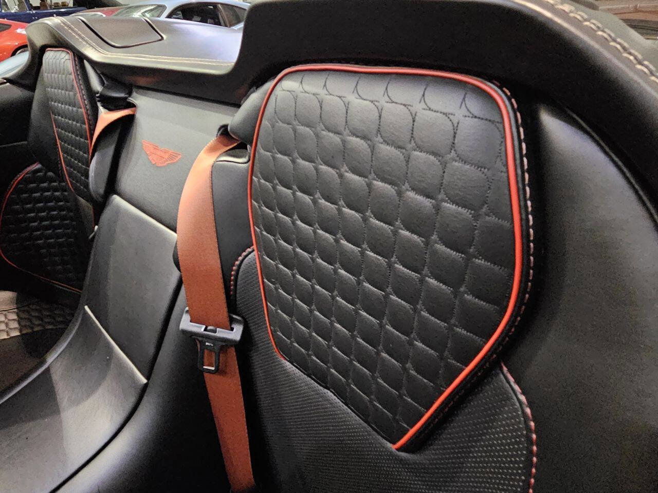 Used 2014 Aston Martin Vanquish Volante image 66