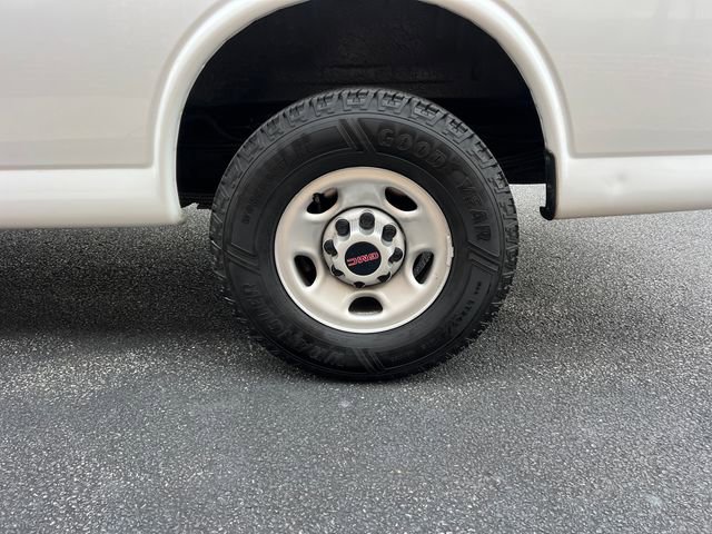 Used 2023 GMC Savana 2500 w/ Driver Convenience Package image 8