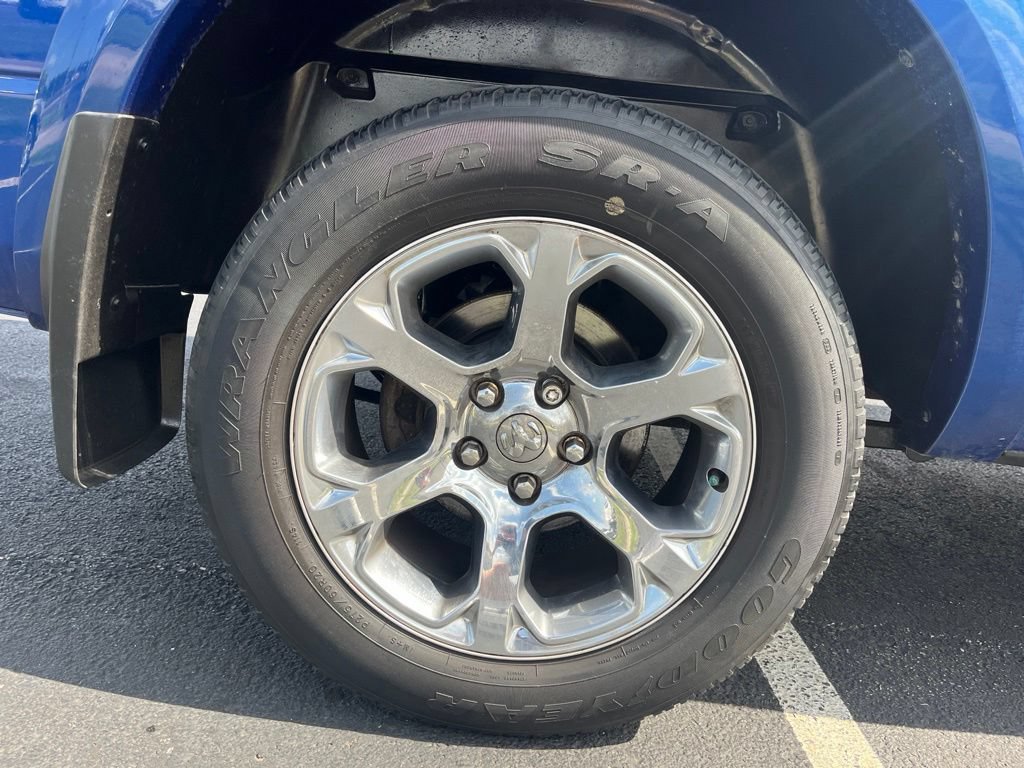 Used 2018 RAM 1500 Laramie AWD/4WD image 11