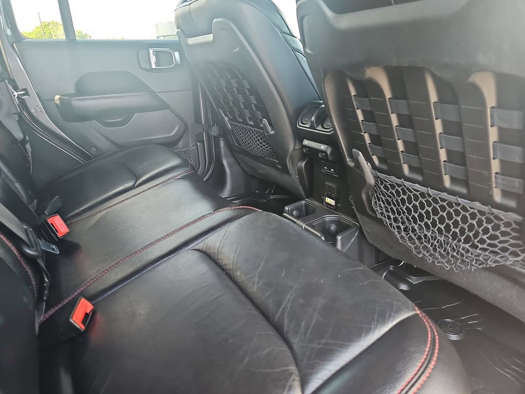 Used 2018 Jeep Wrangler Unlimited Rubicon AWD/4WD image 11