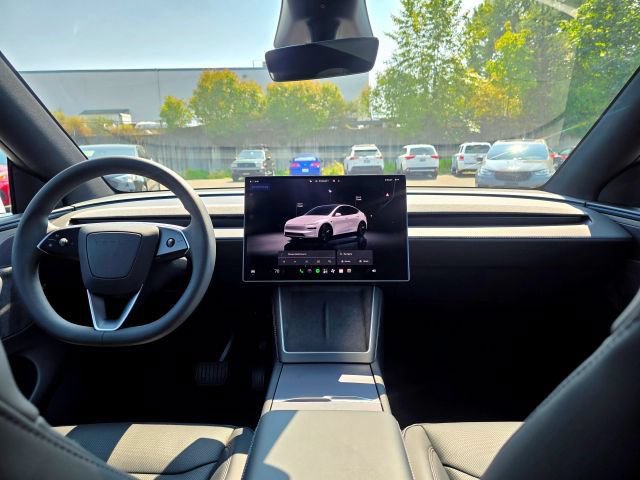 Used 2026 Tesla Model Y AWD image 11