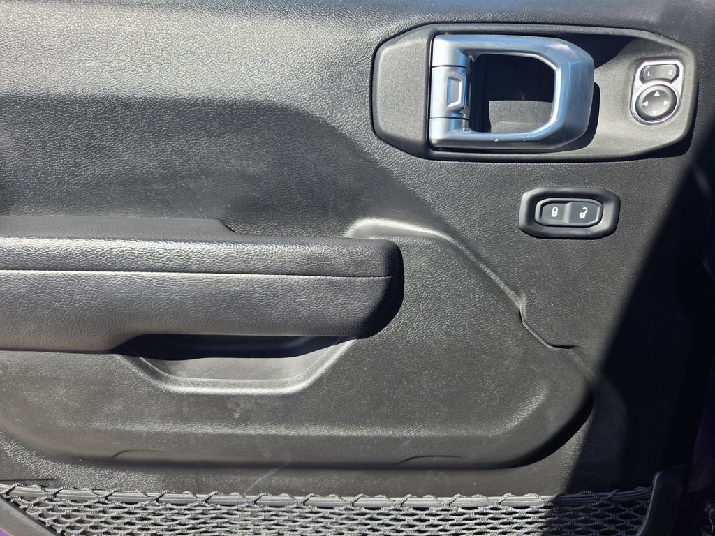 Used 2023 Jeep Wrangler Unlimited Sport image 22