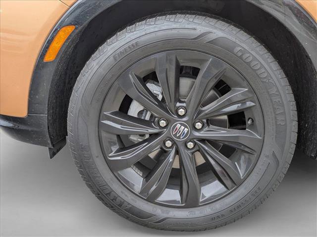 Used 2024 Buick Envista Sport Touring w/ Convenience I Package FWD image 9