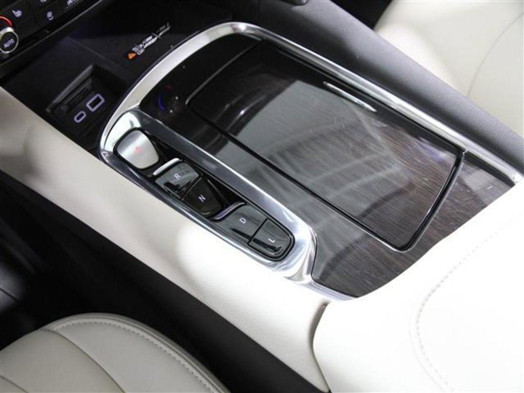 Used 2023 Buick Enclave Essence w/ Experience Buick Package image 16