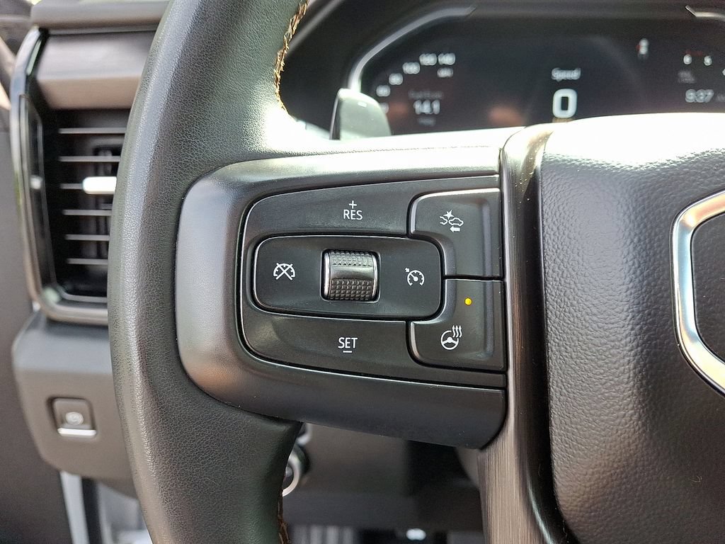 Used 2024 GMC Sierra 1500 AT4 w/ Technology Package AWD/4WD image 23