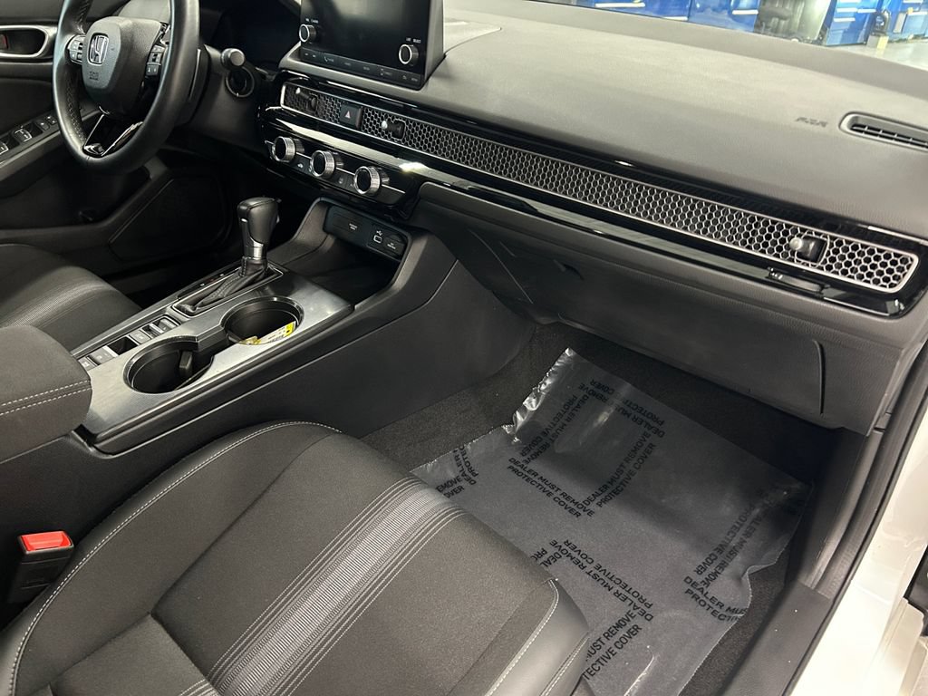 Used 2023 Honda Civic Sport image 26