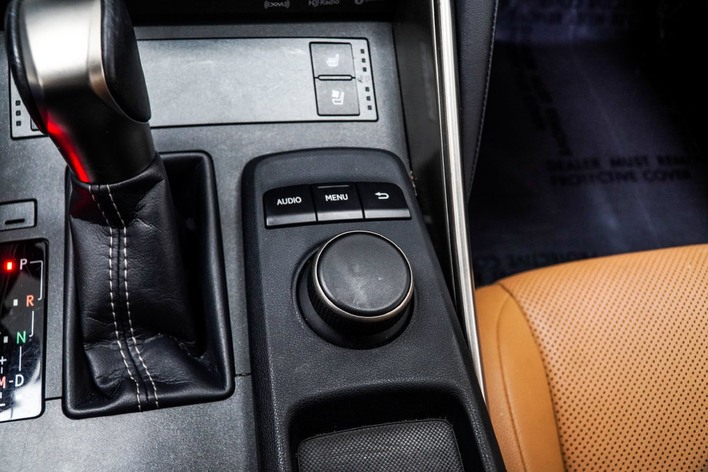 Used 2020 Lexus IS 300 AWD w/ Premium Package image 24