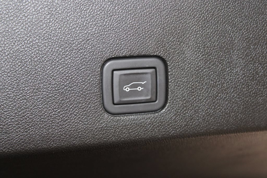 Used 2024 Cadillac XT6 Premium Luxury AWD/4WD image 14
