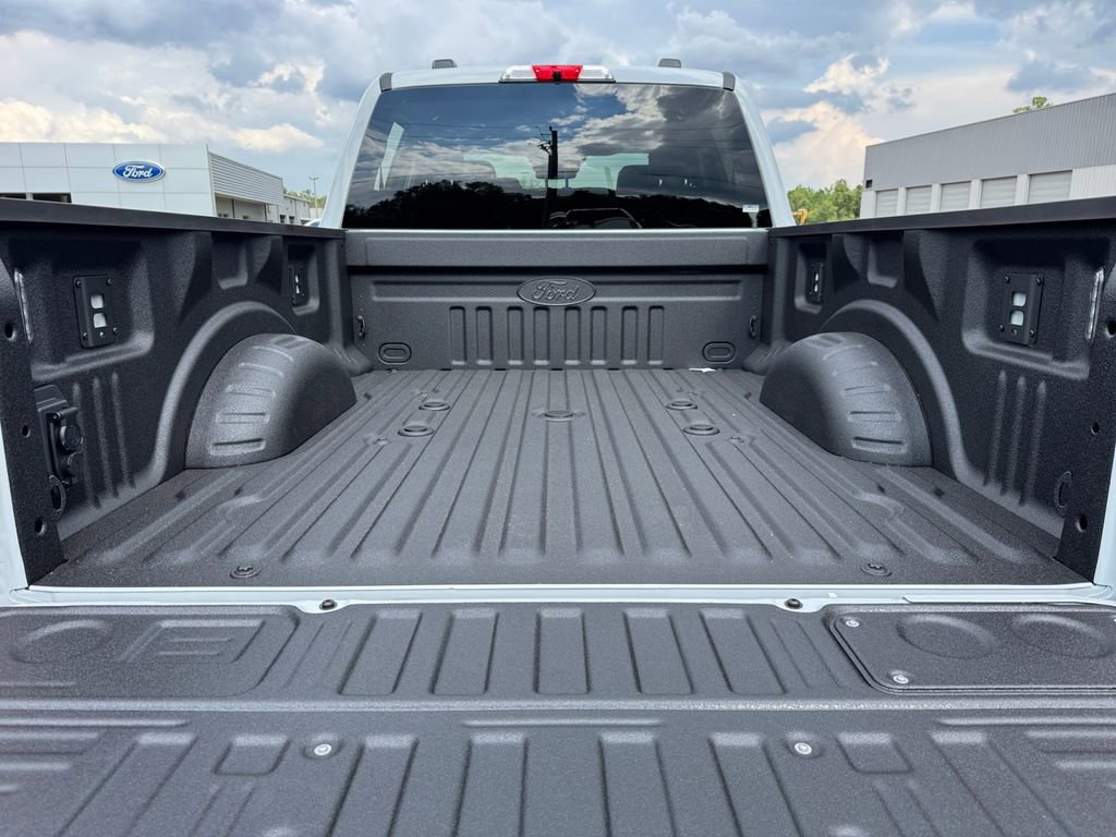 New 2026 Ford F250 Lariat image 21