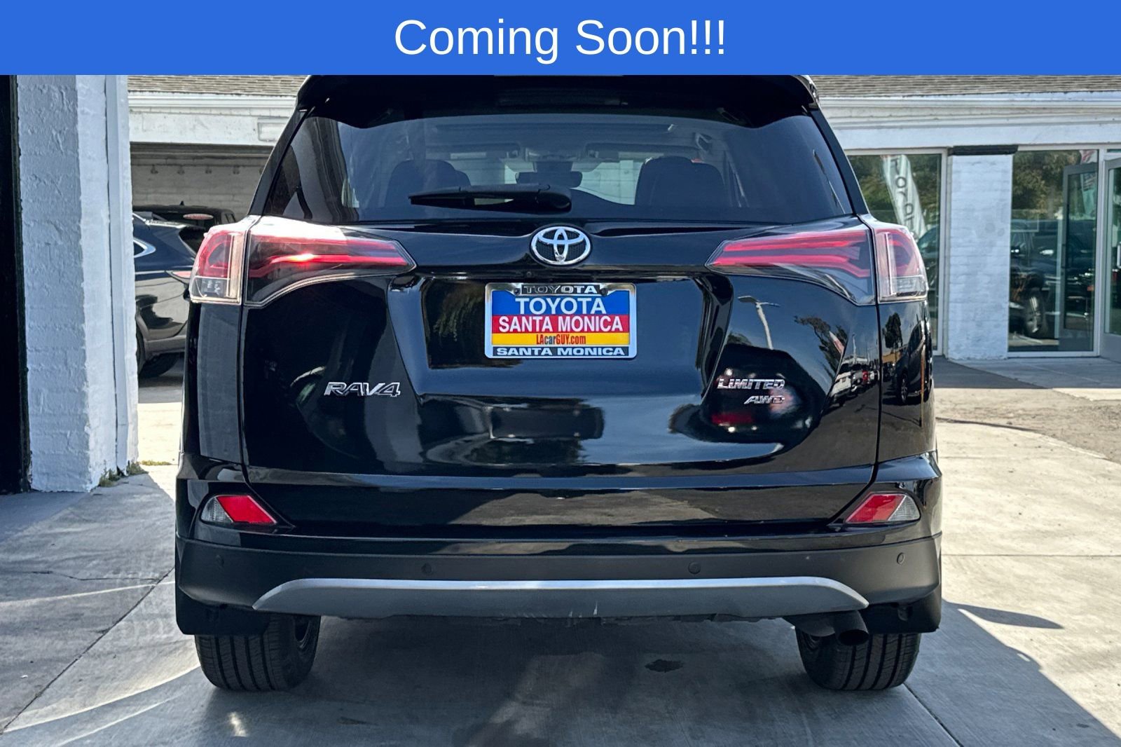 Used 2018 Toyota RAV4 Limited w/ Advanced Technology Package image 5
